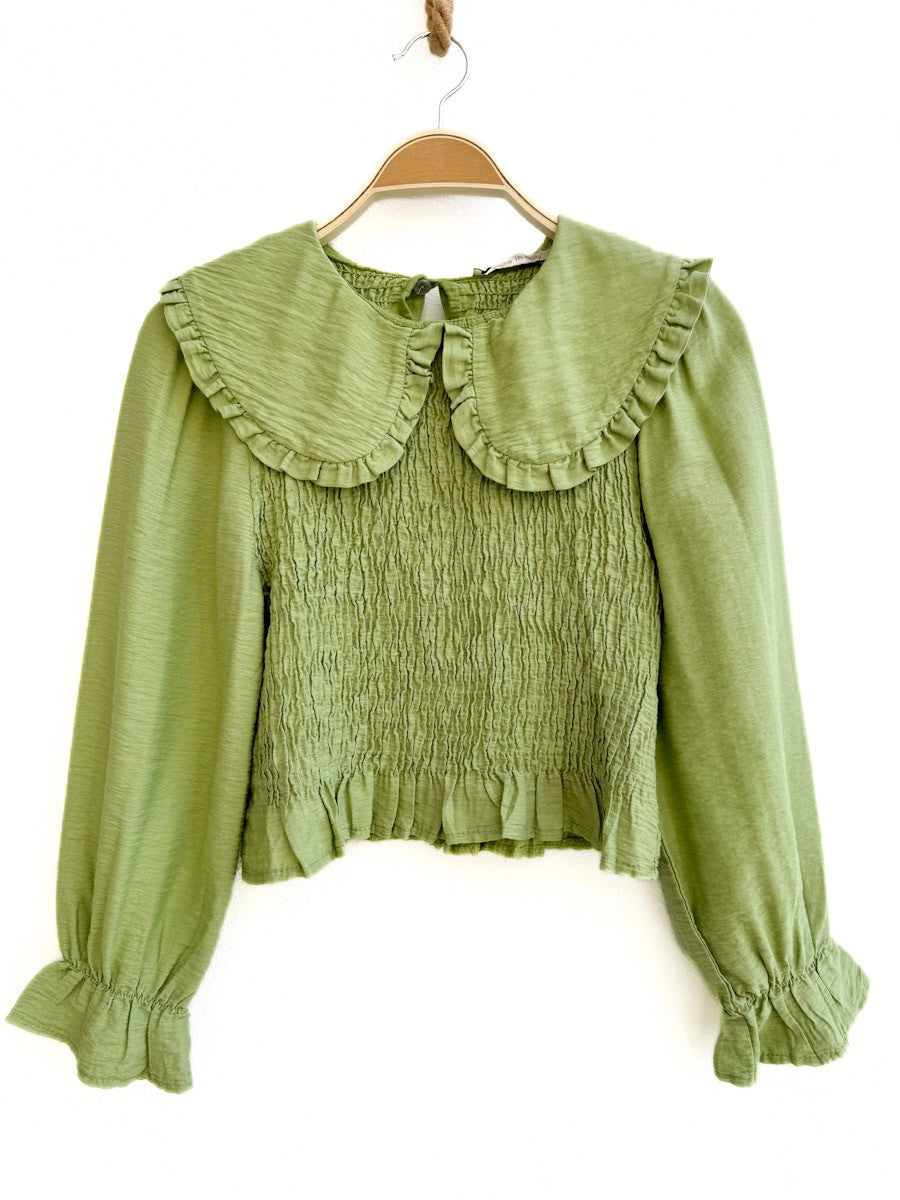 Blusa Vintage con Volantes y Cuello Babero Verde única