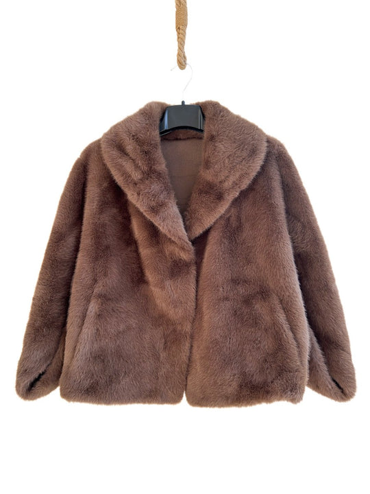 Abrigo Corto de Pelo Marrón única