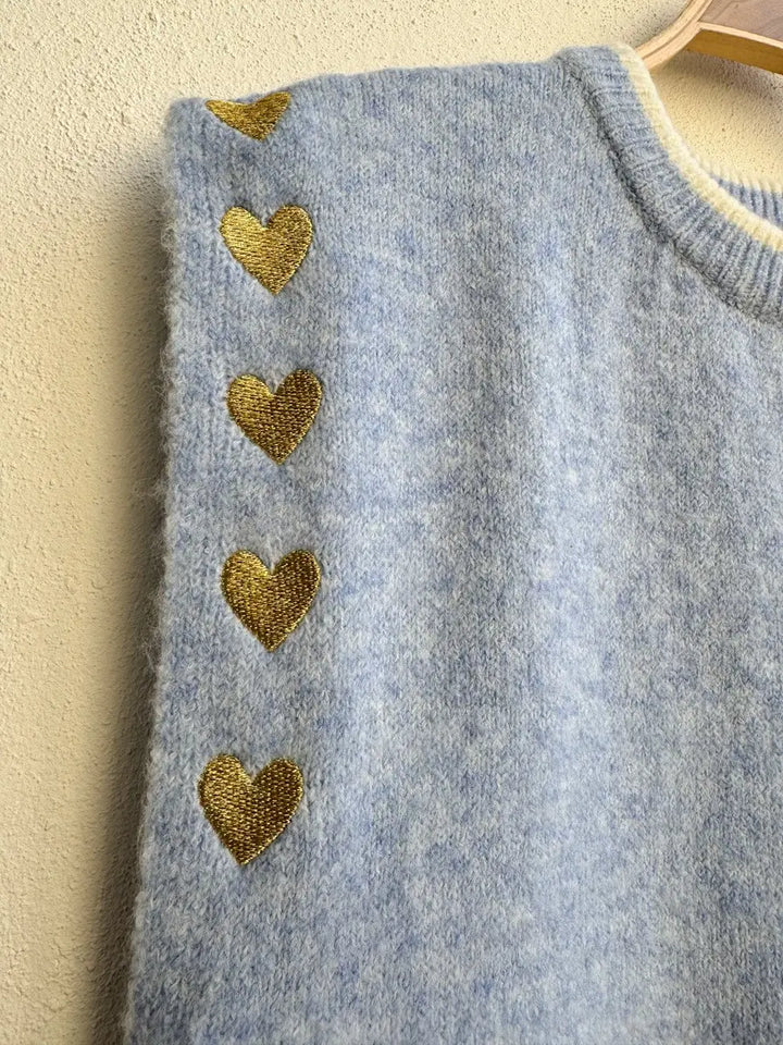 Chaleco Azul Claro con Detalles de Corazones Dorados