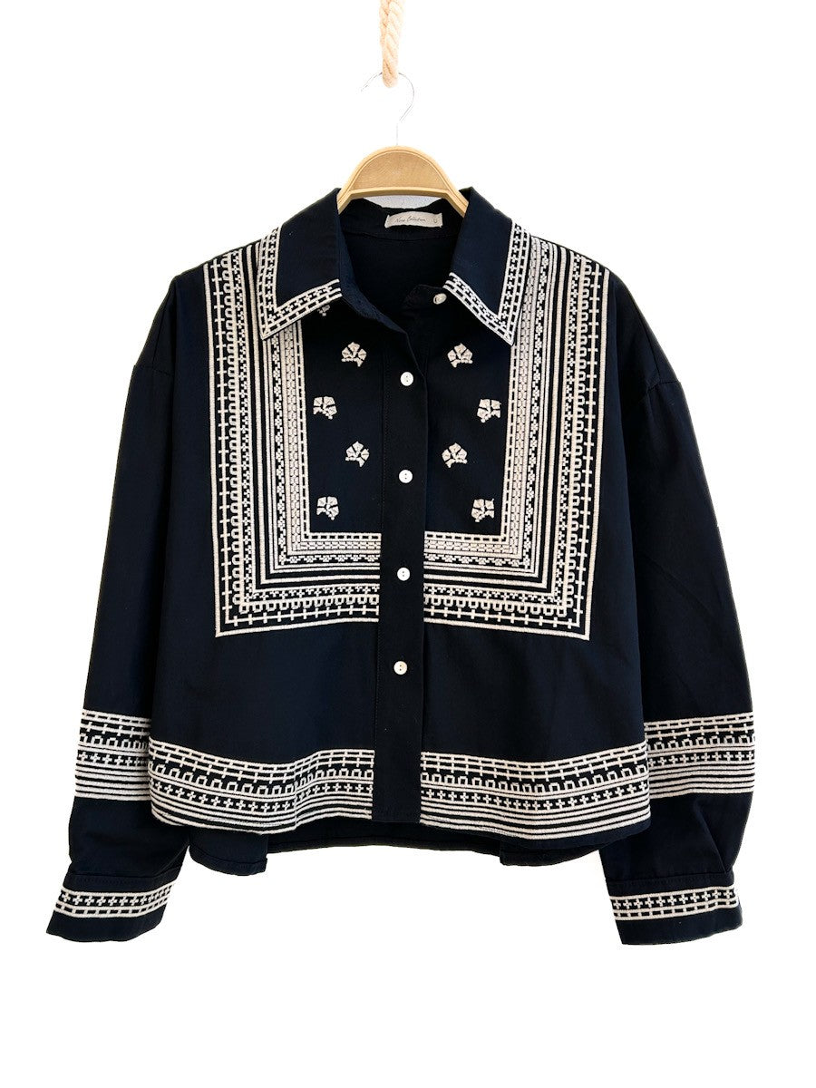 Camisa Bordada Negro única