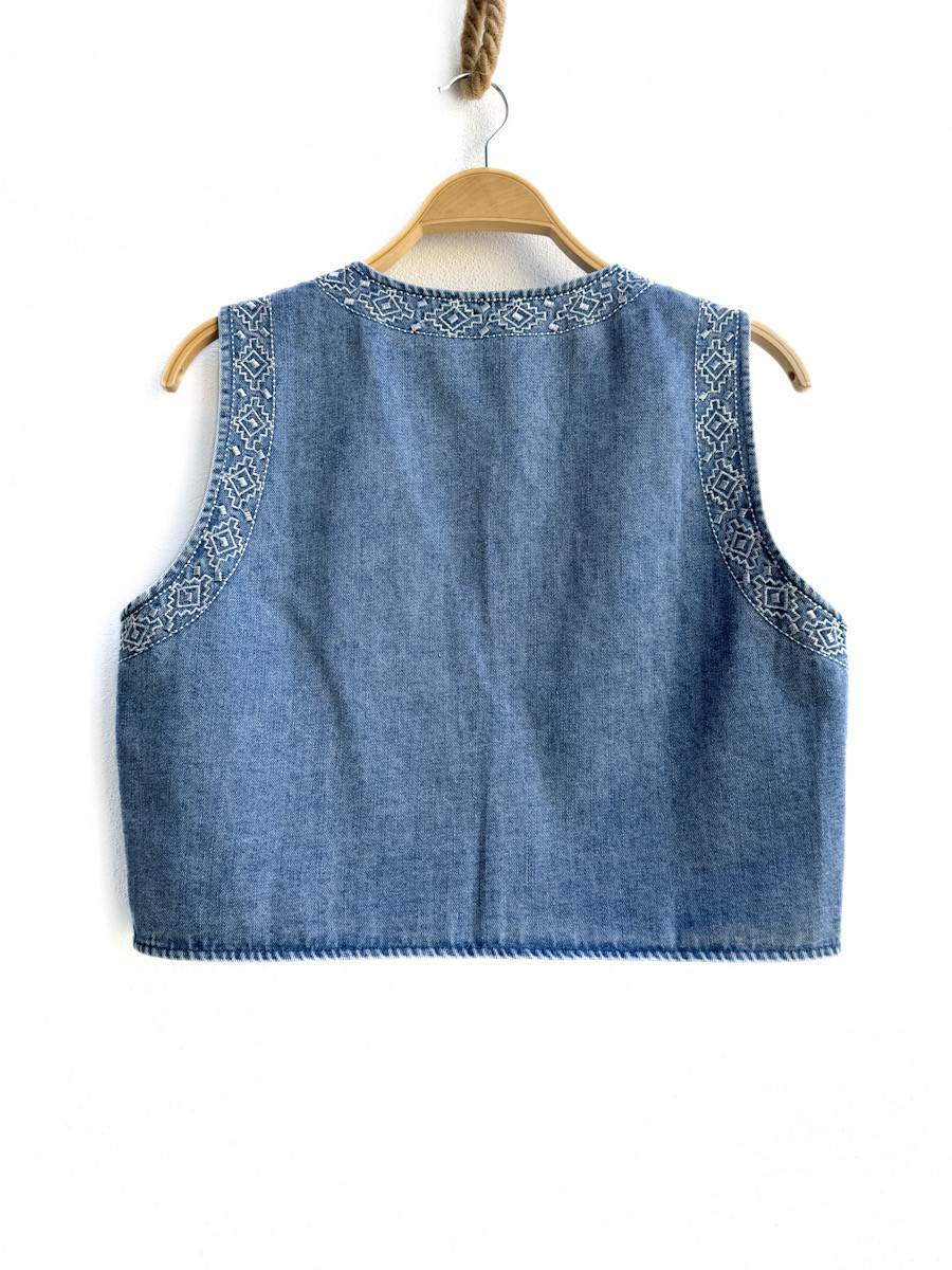 Chaleco Bordado FT775