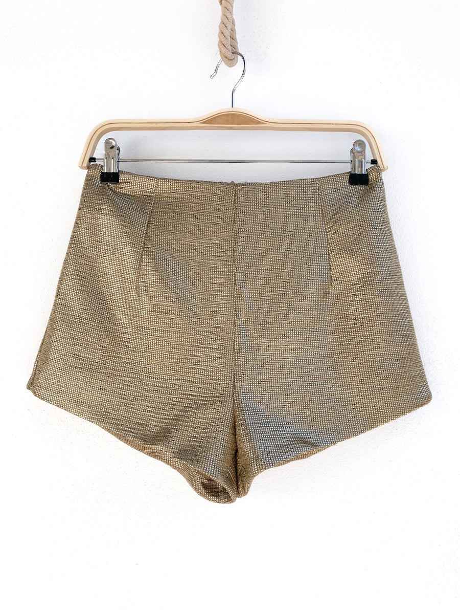 Shorts Oro Ajustados Mujer Estilo Formal Oro