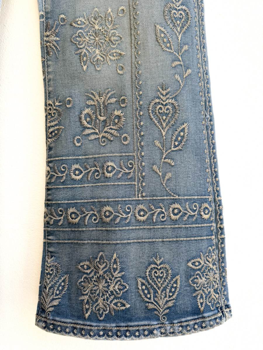 Pnatalón Vaquero Bordado