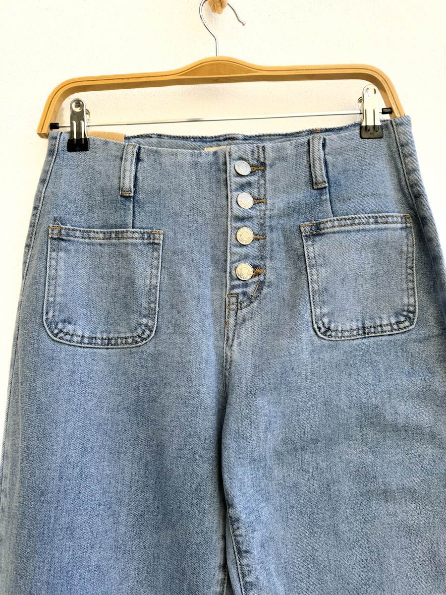 Jeans Rectos de Tiro Alto con Botones Frontales